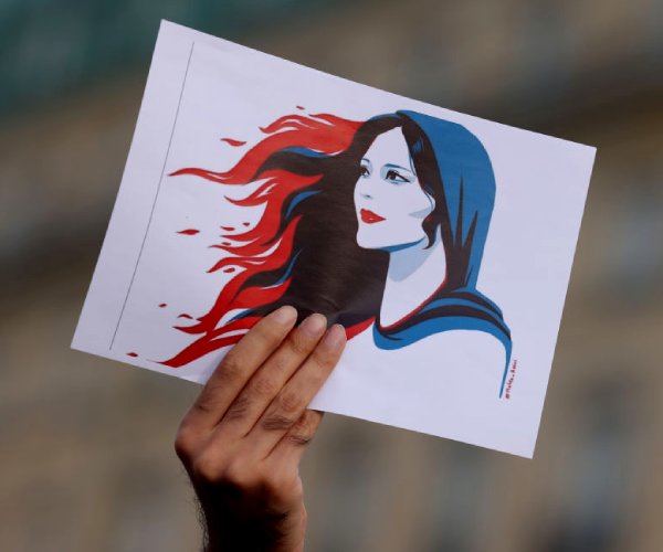 Foto protesta donne iraniane